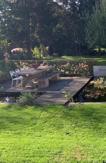 Villa House With Swimming Pool Near Maastricht Bunde
